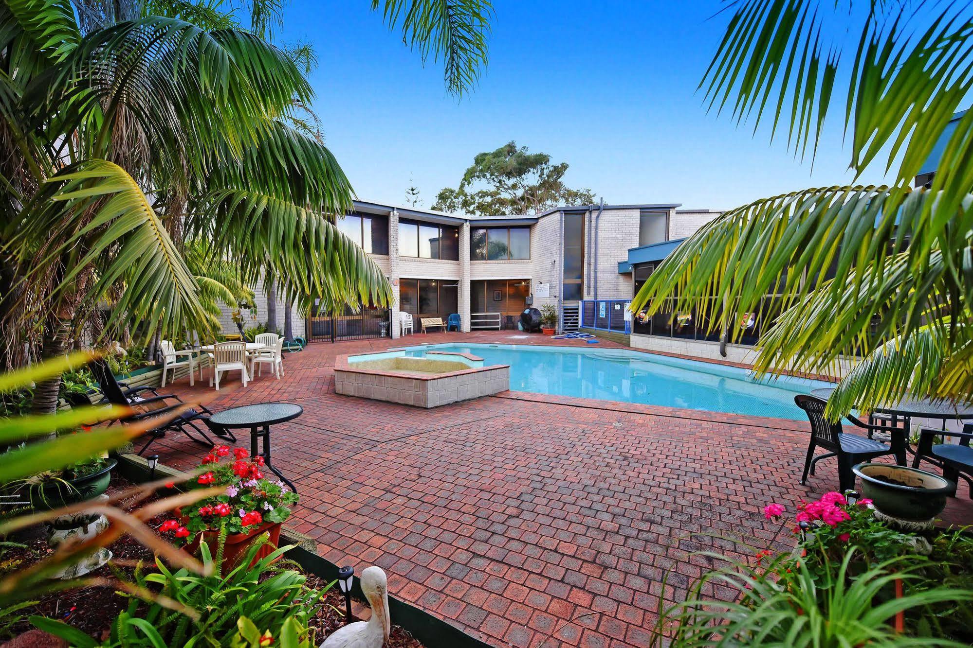 Palm Court Motor Inn Port Macquarie Exterior foto